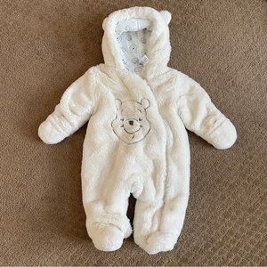 The coziest Winnie the Pooh fleexe bunting, size 6-9mo, like new